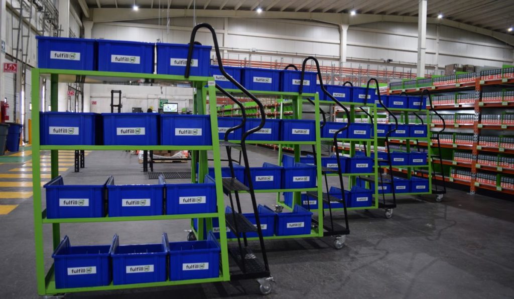 Fulfill99-99-minutos-racks-almacen