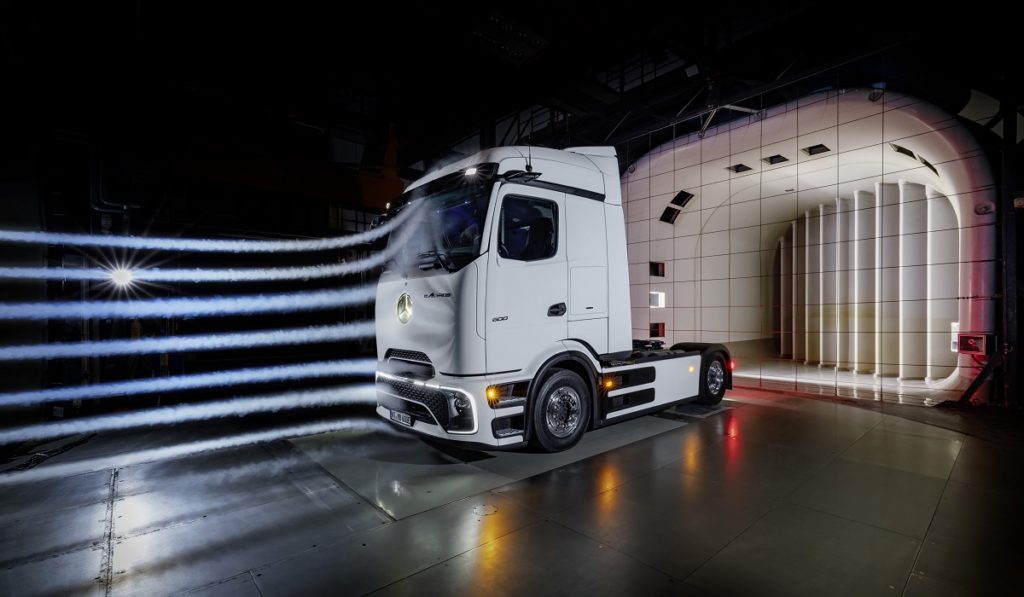 Mercedes-Benz-eActros-600
